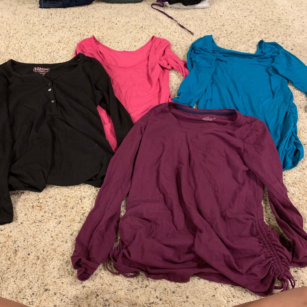 Maternity top lot